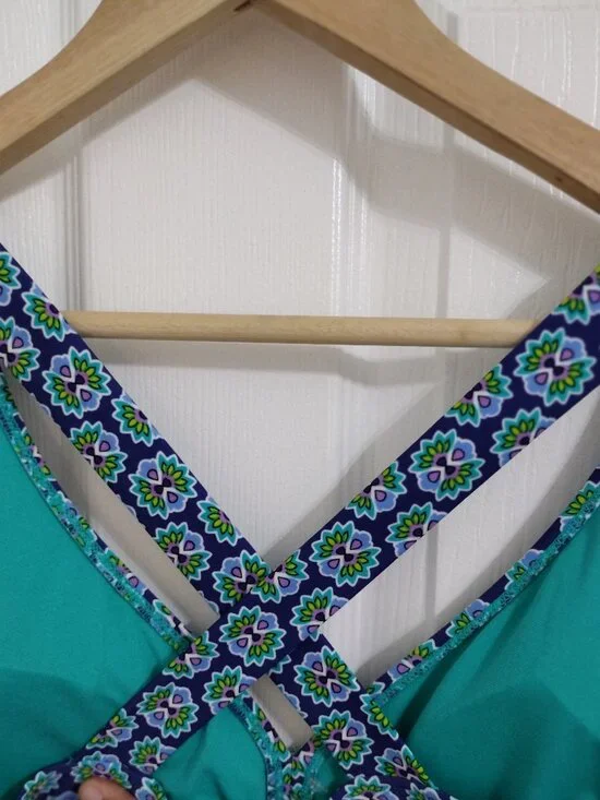 Catalina One Piece Swimsuit Multicolor Print Size XL (16–18) NWOT - Picture 5 of 9